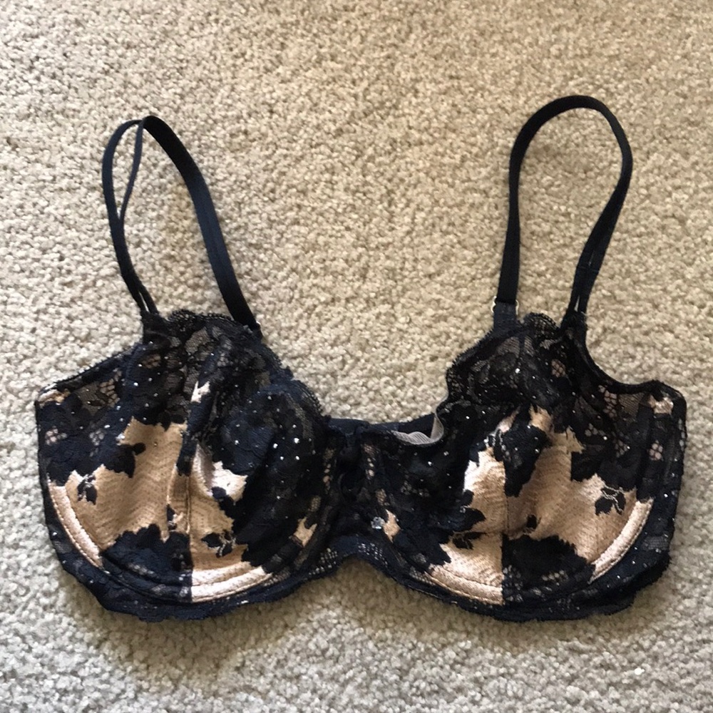Victoria Secret bra $5
